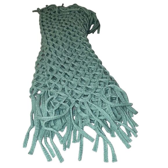 Crochet Fringe Infinity Scarf - Picture 5 of 11